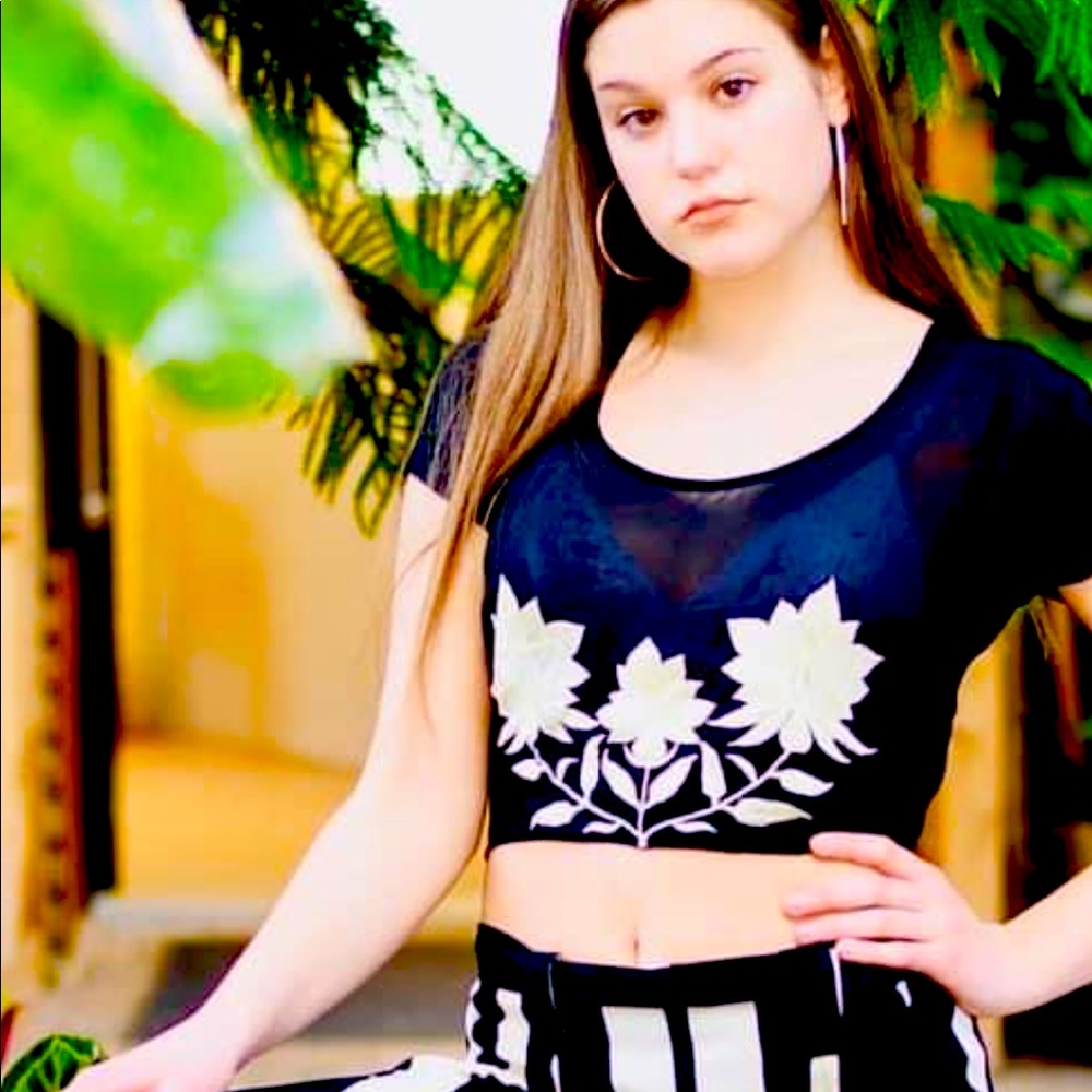Crop top black  blouse